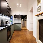 Apartamento Krupnicza Modern Old Town - By Upstairs Cracovia