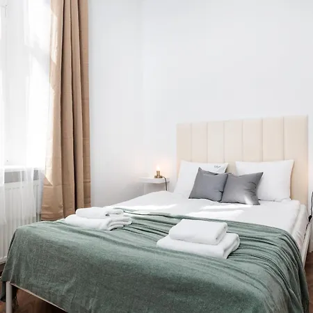Krupnicza Modern Old Town - By Upstairs Cracovia