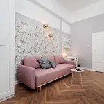 Krupnicza Modern Old Town - By Upstairs Apartment Krakau