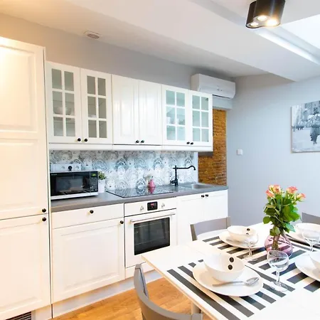 Krupnicza Modern Old Town - By Upstairs *