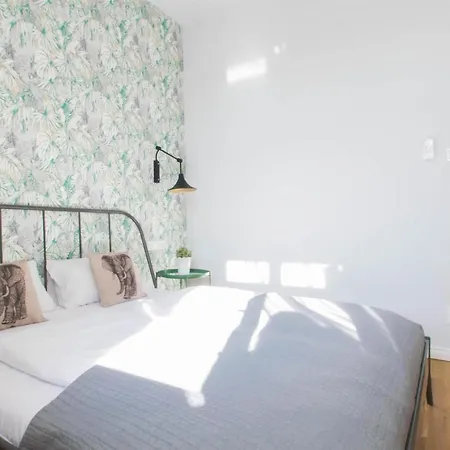 Krupnicza Modern Old Town - By Upstairs アパート *