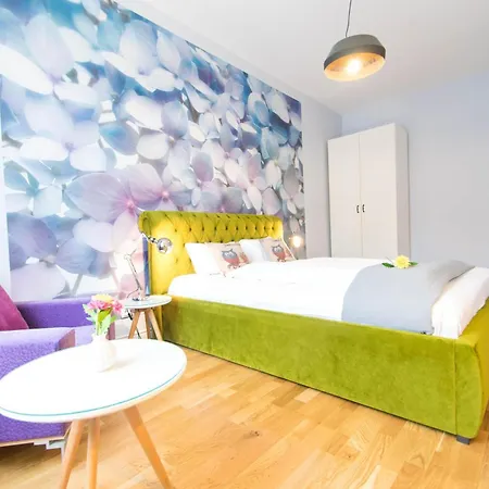 Krupnicza Modern Old Town - By Upstairs * Cracovie