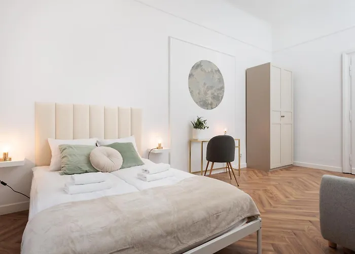 Krupnicza Modern Old Town - By Upstairs *