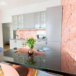 Krupnicza Modern Old Town - By Upstairs Apartamento