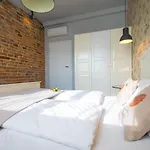 Krupnicza Modern Old Town - By Upstairs *