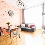 Krupnicza Modern Old Town - By Upstairs Apartamento *