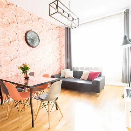 Krupnicza Modern Old Town - By Upstairs شقة *