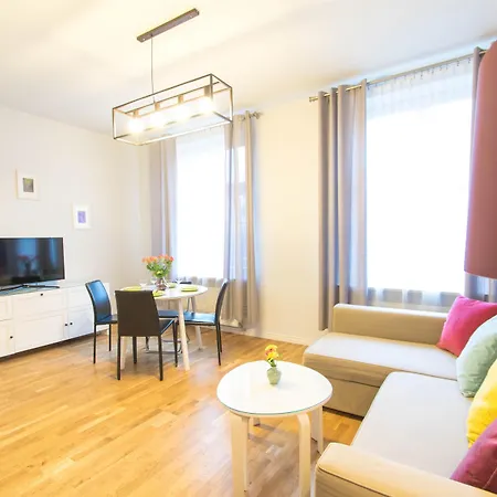 Krupnicza Modern Old Town - By Upstairs شقة كراكوفيا